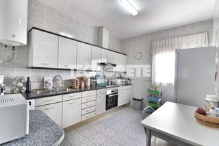 Casa adosada en venta en Consuegra