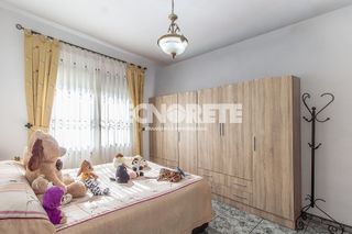 Casa adosada en venta en Consuegra