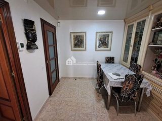 Piso en venta en Singuerlín - Can Franquesa - Les Oliveres en Santa Coloma de Gramanet
