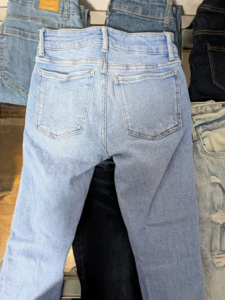 Lote 6 Jeans Bershka T.34