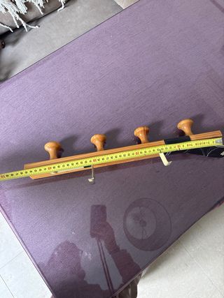 Perchero de madera Lacar 4 pomos