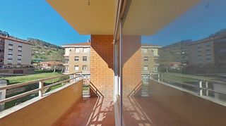 Piso en venta en Corrales de Buelna (Los)