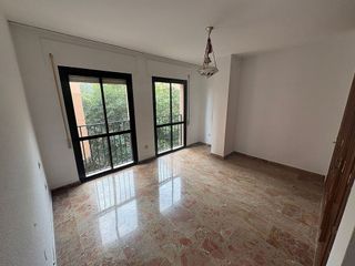 Piso en venta en Girón - Las Delicias - Tabacalera en Málaga