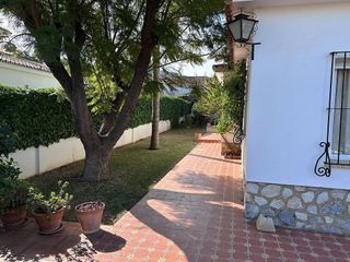 Chalet en venta en Manantiales - Lagar - Cortijo en Alhaurín de la Torre