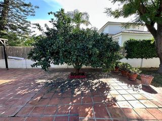 Chalet en venta en Manantiales - Lagar - Cortijo en Alhaurín de la Torre