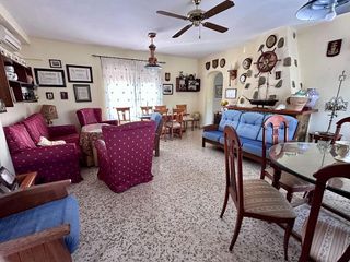 Chalet en venta en Manantiales - Lagar - Cortijo en Alhaurín de la Torre