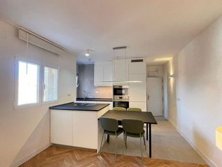 Ático en alquiler en Numancia en Madrid