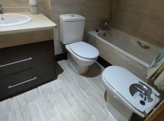 Piso en alquiler en Puerta Blanca en Málaga