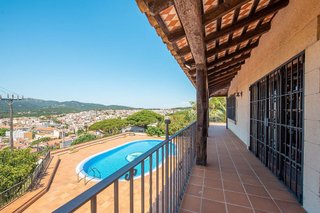 Chalet en alquiler en Sant Pol - Volta de l'Ametller en Sant Feliu de Guíxols
