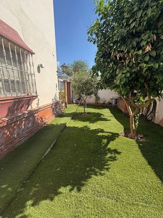 Casa adosada en venta en Sanlúcar la Mayor