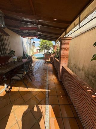 Casa adosada en venta en Sanlúcar la Mayor