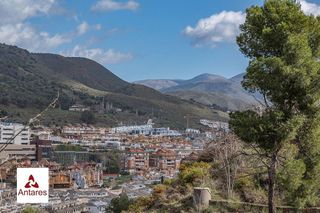 Casa pareada en venta en Bola de Oro - Serrallo en Granada