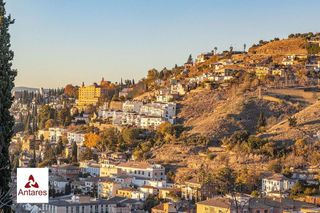 Casa pareada en venta en Bola de Oro - Serrallo en Granada