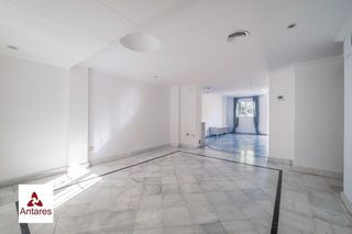 Casa pareada en venta en Bola de Oro - Serrallo en Granada