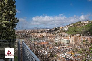 Casa pareada en venta en Bola de Oro - Serrallo en Granada