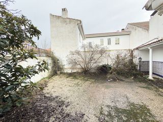 Casa pareada en venta en Baza