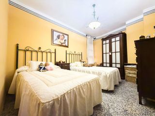 Casa pareada en venta en Baza