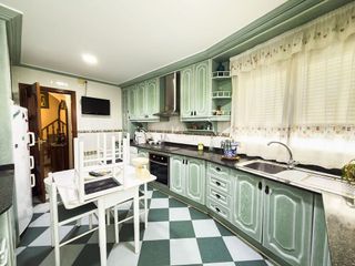 Casa pareada en venta en Baza