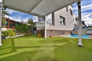 Casa pareada en venta en Fresnos en Torrejón de Ardoz