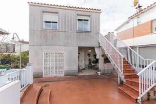 Chalet en venta en La Roureda en Viladecans