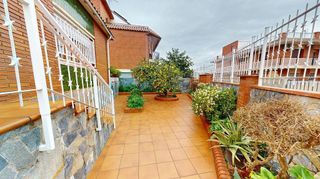 Chalet en venta en La Roureda en Viladecans
