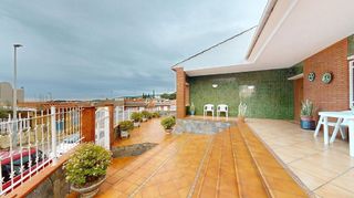 Chalet en venta en La Roureda en Viladecans