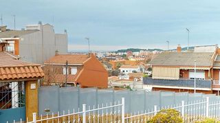 Chalet en venta en La Roureda en Viladecans