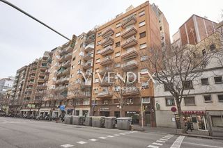 Piso en venta en Sants-Badal en Barcelona