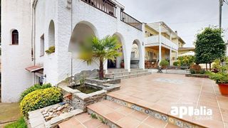 Chalet en venta en Ca n’Esteper – Can Gorgs – Can Gorgs II en Barbera del Vallès