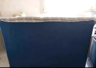 Sofá 3 plazas tela beige y azul