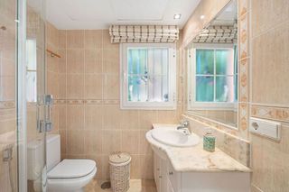 Ático en venta en Nueva Andalucía centro en Marbella