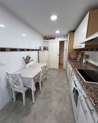 Piso en venta en Portillejo - Valdegastea en Logroño