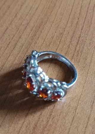 Anillo Vintage Plata con Piedras Rojas