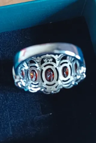 Anillo Vintage Plata con Piedras Rojas