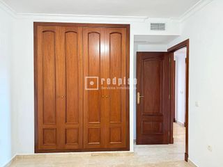 Piso en venta en Martín Carpena - Torre del Río en Málaga