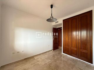 Piso en venta en Martín Carpena - Torre del Río en Málaga