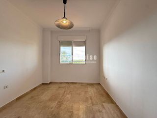 Piso en venta en Martín Carpena - Torre del Río en Málaga