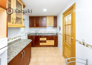 Piso en venta en Crta. De la Sierra en Granada