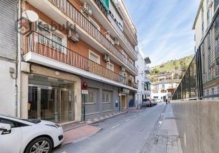 Piso en venta en Crta. De la Sierra en Granada