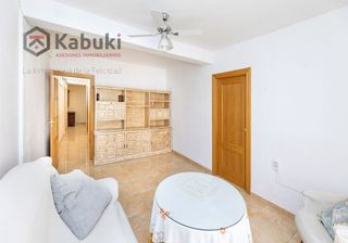 Piso en venta en Crta. De la Sierra en Granada