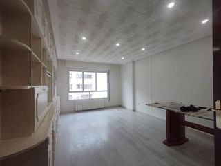 Piso en venta en El Llano en Gijón