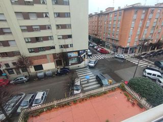 Piso en venta en El Llano en Gijón