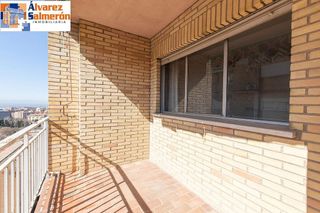 Piso en venta en Polígono Cartuja – La Paz en Granada