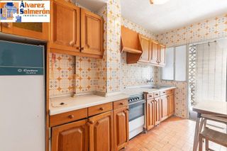 Piso en venta en Polígono Cartuja – La Paz en Granada