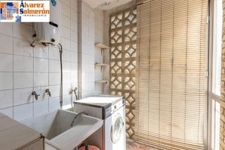 Piso en venta en Polígono Cartuja – La Paz en Granada