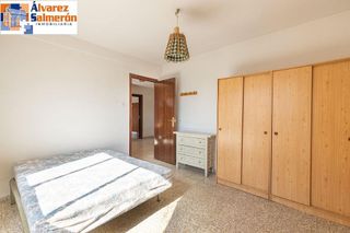 Piso en venta en Polígono Cartuja – La Paz en Granada