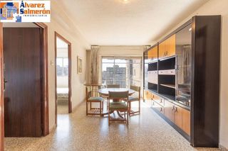 Piso en venta en Polígono Cartuja – La Paz en Granada