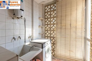 Piso en venta en Polígono Cartuja – La Paz en Granada