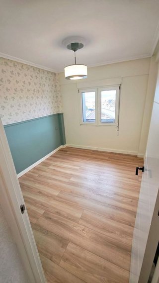 Piso en venta en El Polígono en Gijón