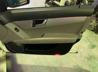 Puerta delantera derecha mercedes clase c bm 59914
